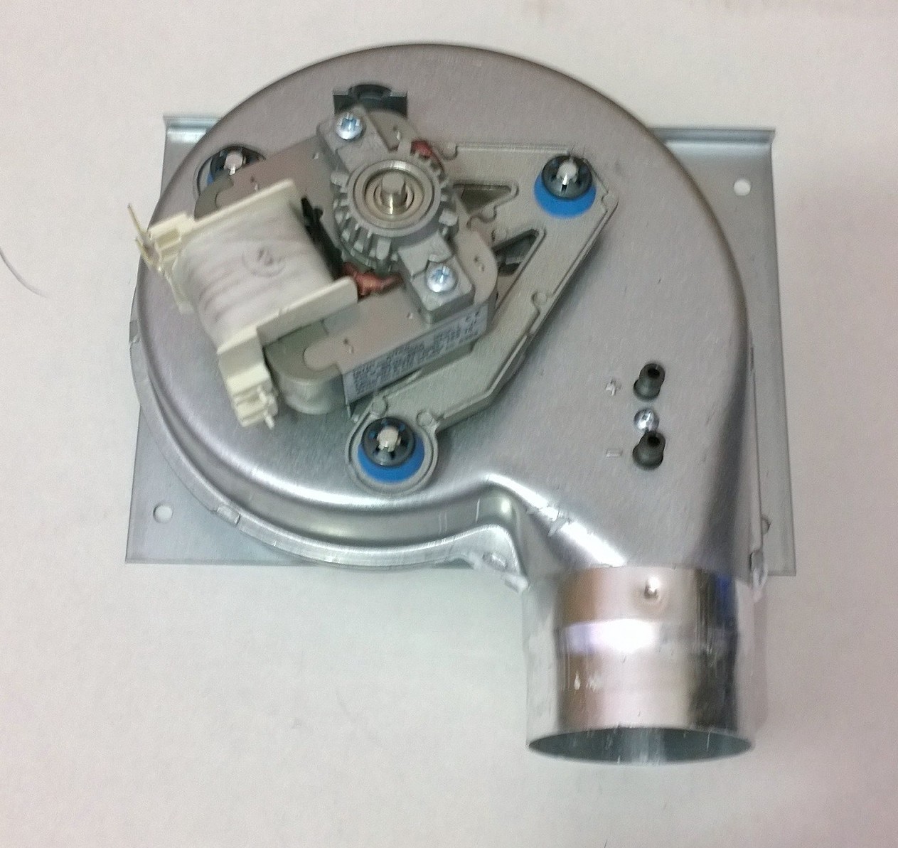 Worcester Bosch Fan Assembly 87161025870