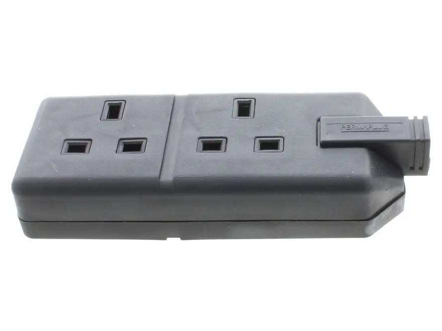 Masterplug 13A 2 Gang Rubber Trailing Socket ELS132B-01
