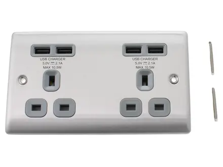 BG Nexus Metal 13A 2 Gang Unswitched Socket with 4-Port USB Charging, Brushed Steel Grey Insert NBS24U44G-01