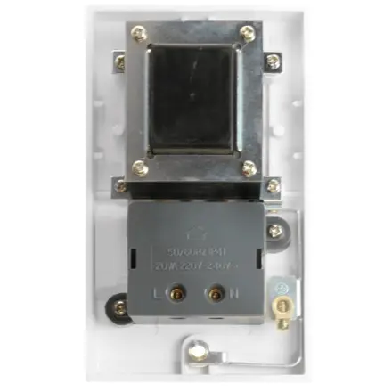 Click Polar 115/230V dual voltage shaver socket (PRW100)