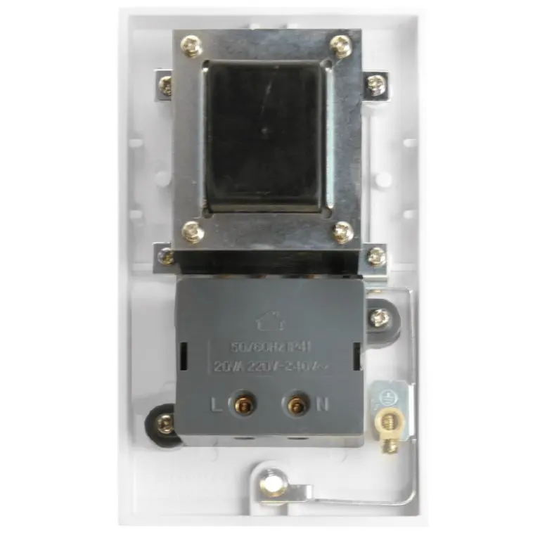 Click Polar 115/230V dual voltage shaver socket (PRW100)